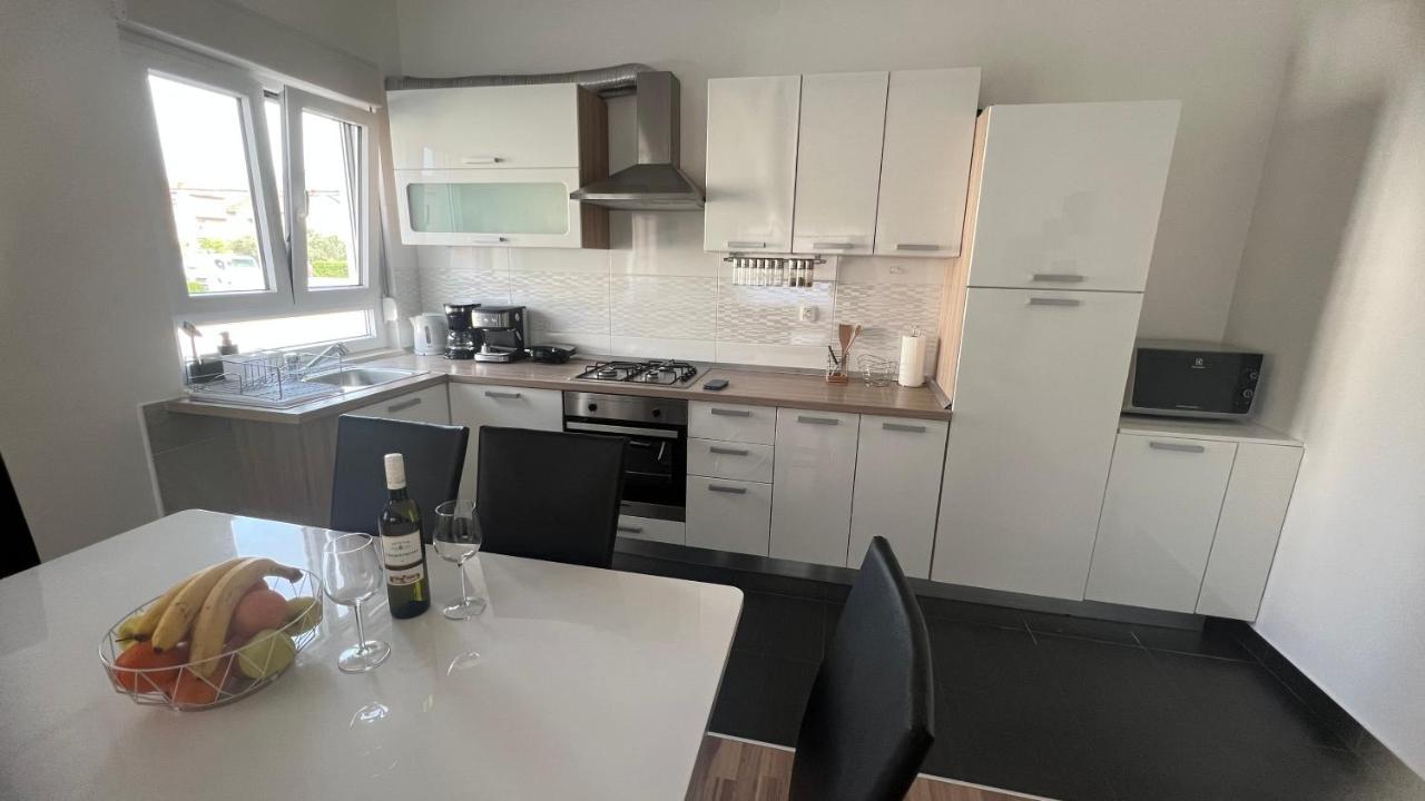 Apartment Javorska *