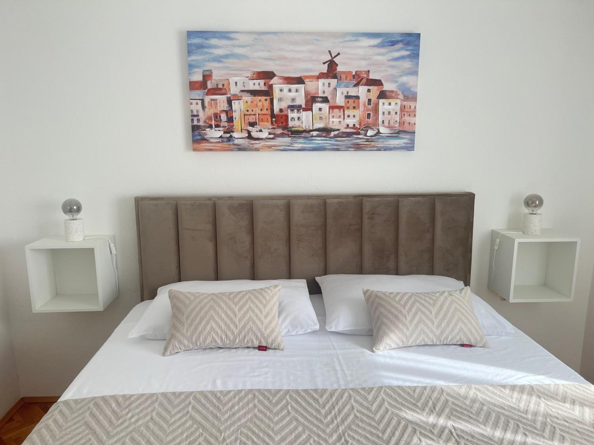 Javorska Apartment Kastela